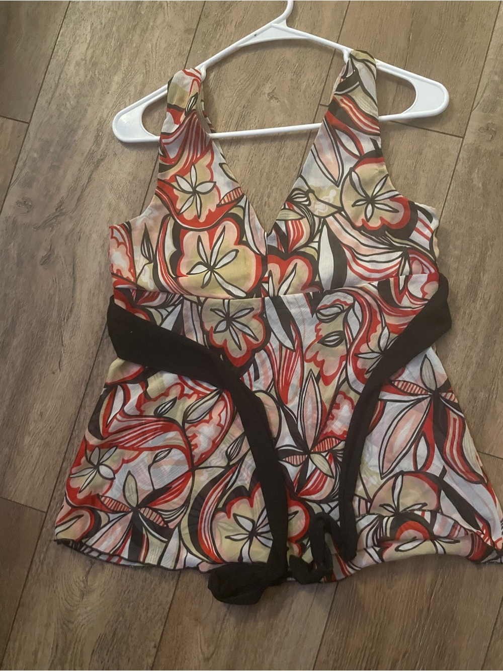 Speechless Floral V-Neck Chemise in Red, Cream, Black